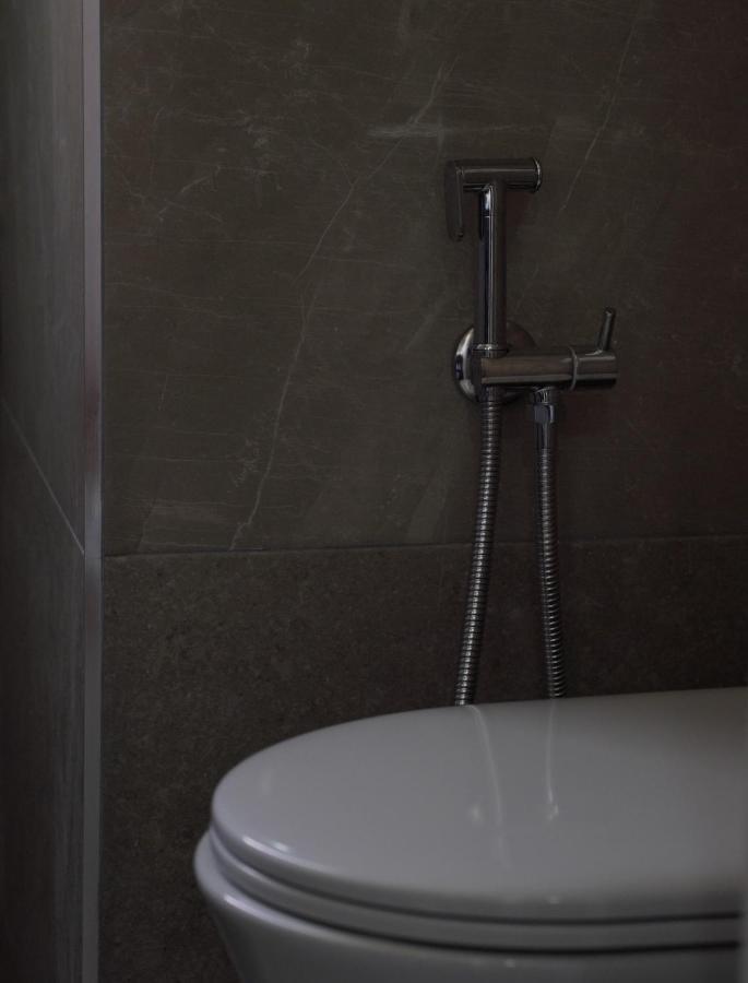 Stylish Apartment Near Tirana Center Экстерьер фото
